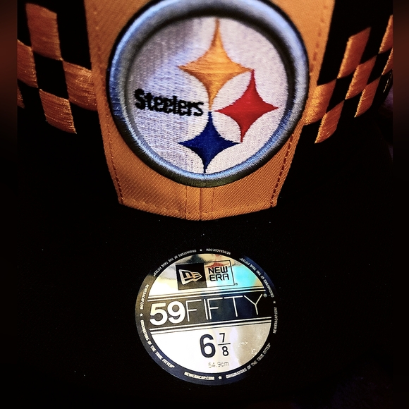 Official NFL Hat (Steelers) - Picture 1 of 6